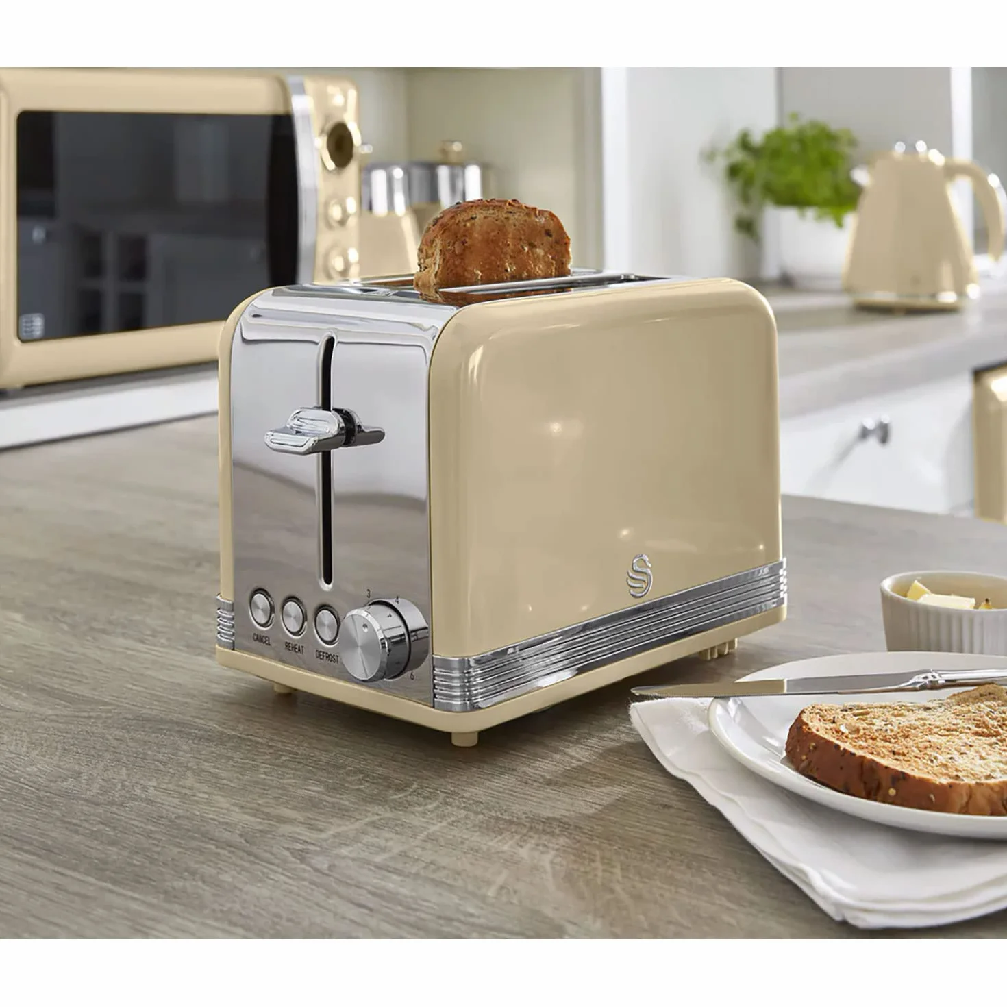 Swan Retro Set Wasserkocher 1,8L Kabellos Toaster 2 Scheiben Vintage Design Creme