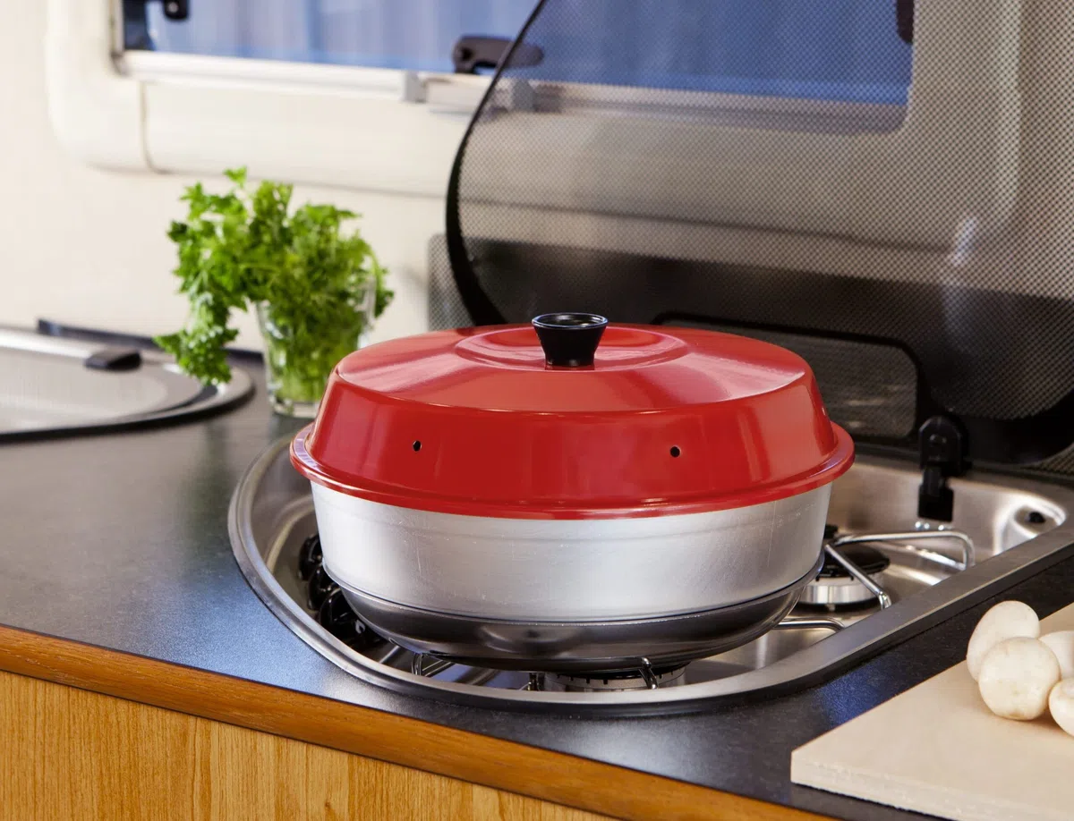 Omnia Camping Backofen & Silikonform Classic (Rot)