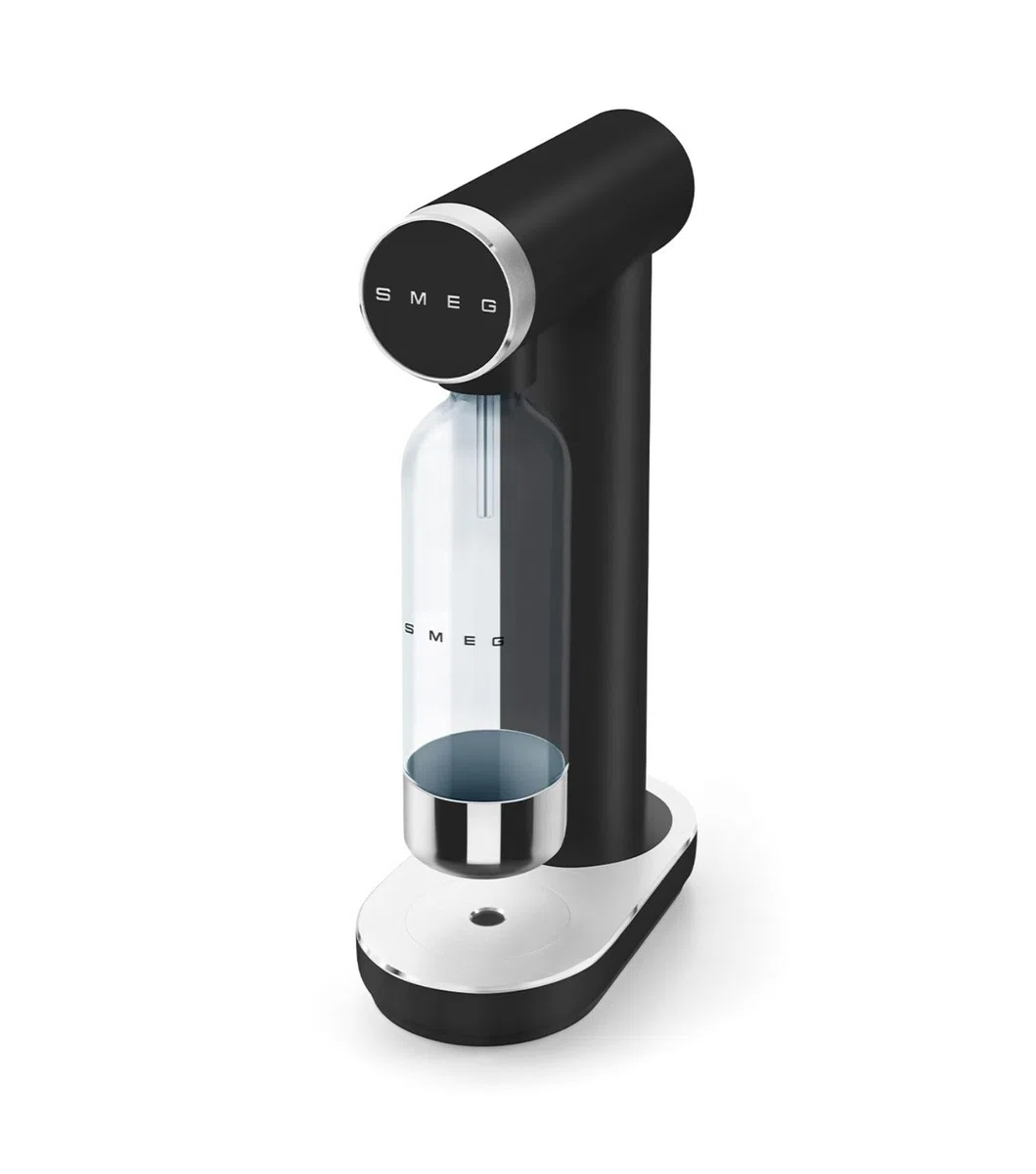 Smeg, SKC01BLM Wassersprudler mit Sprudelregler und Tropfschale, 800-ml-Flasche, CO₂-Zylinder nicht enthalten, Mattschwarz