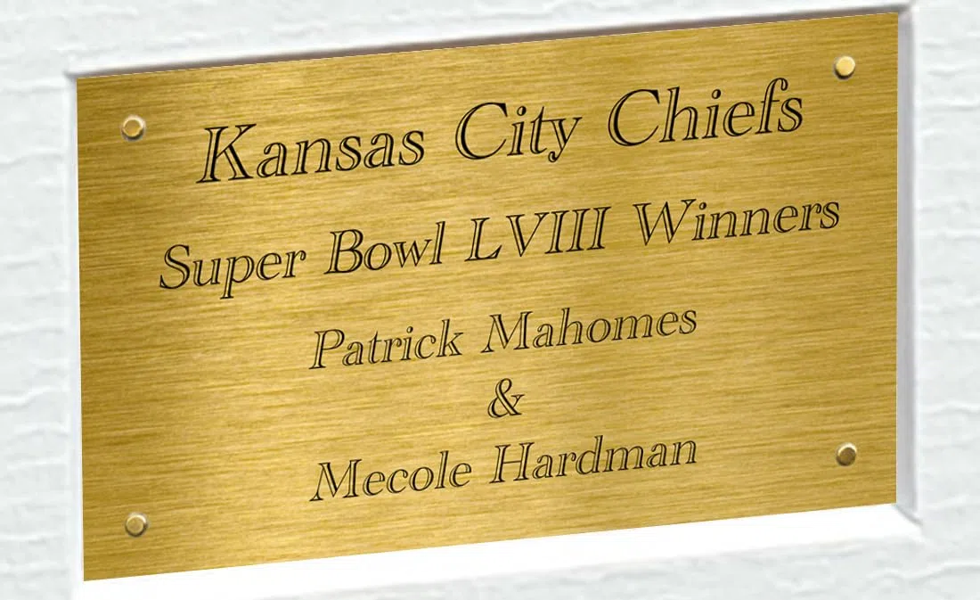 Kitbags & Lockers - Patrick Mahomes Mecole Hardman Kansas City Super Bowl LVIII 58 Gewinner, signiert, 30,5 x 20,3 cm, A4, Fotorahmen, American Football-Poster, Geschenk, Schwarz, Wohnzimmer