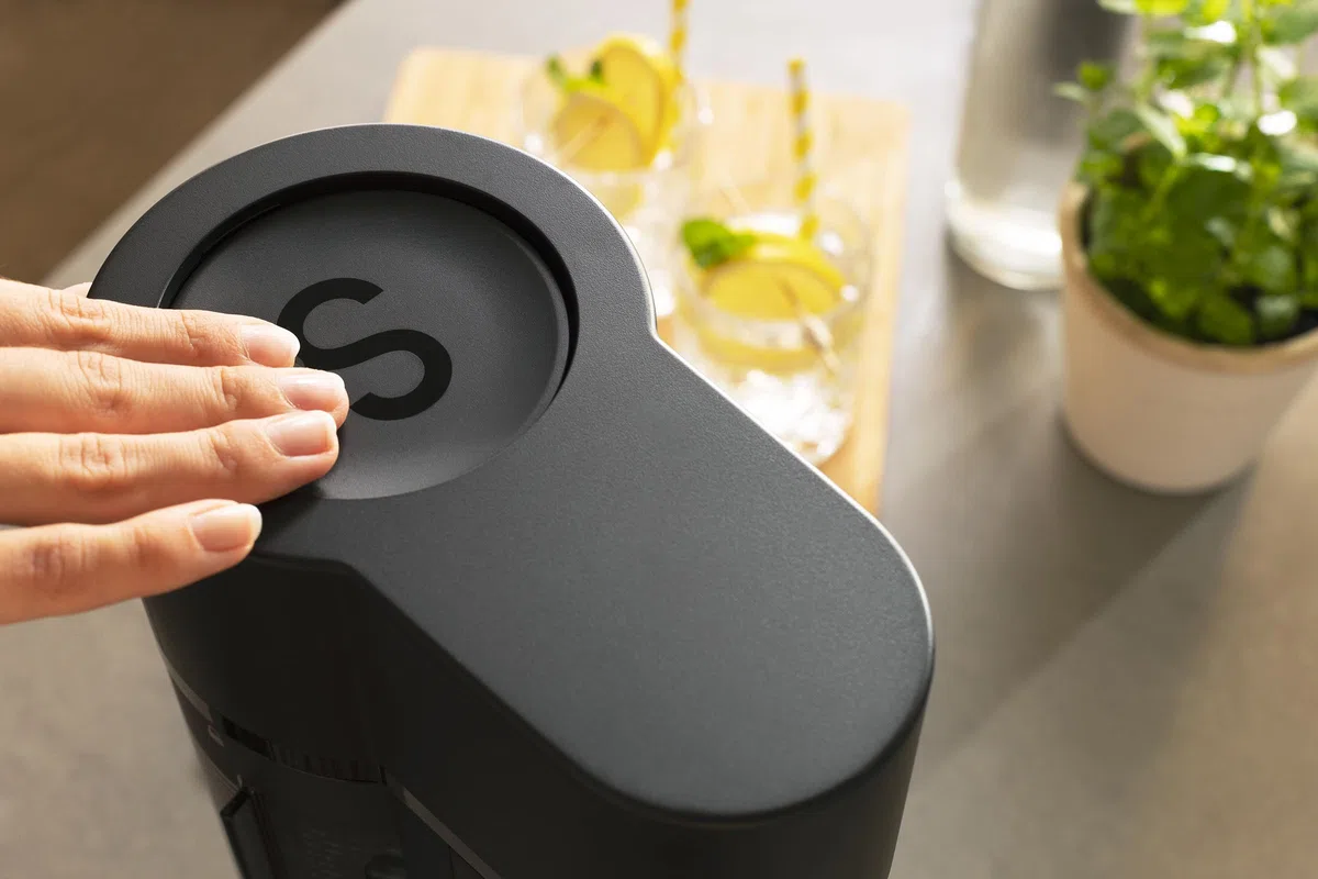 Sodapop Wassersprudler Logan, inkl. 2 Glasflaschen (850 & 600 ml) und 1 PET-Flasche (850 ml), Matt Schwarz, Höhe 42,6 cm, ohne CO₂-Zylinder