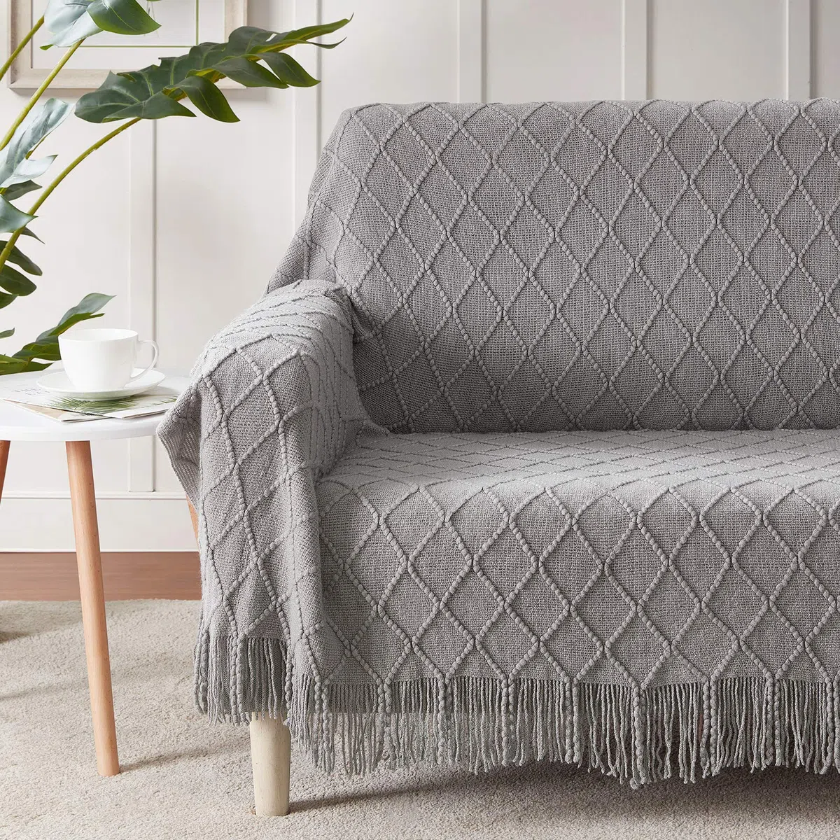 BOURINA Strukturierte, solide, weiche Sofa-Überwurf, Couch-Überwurf, gestrickt, dekorative Decke, Hellgrau, 152 x 203 cm
