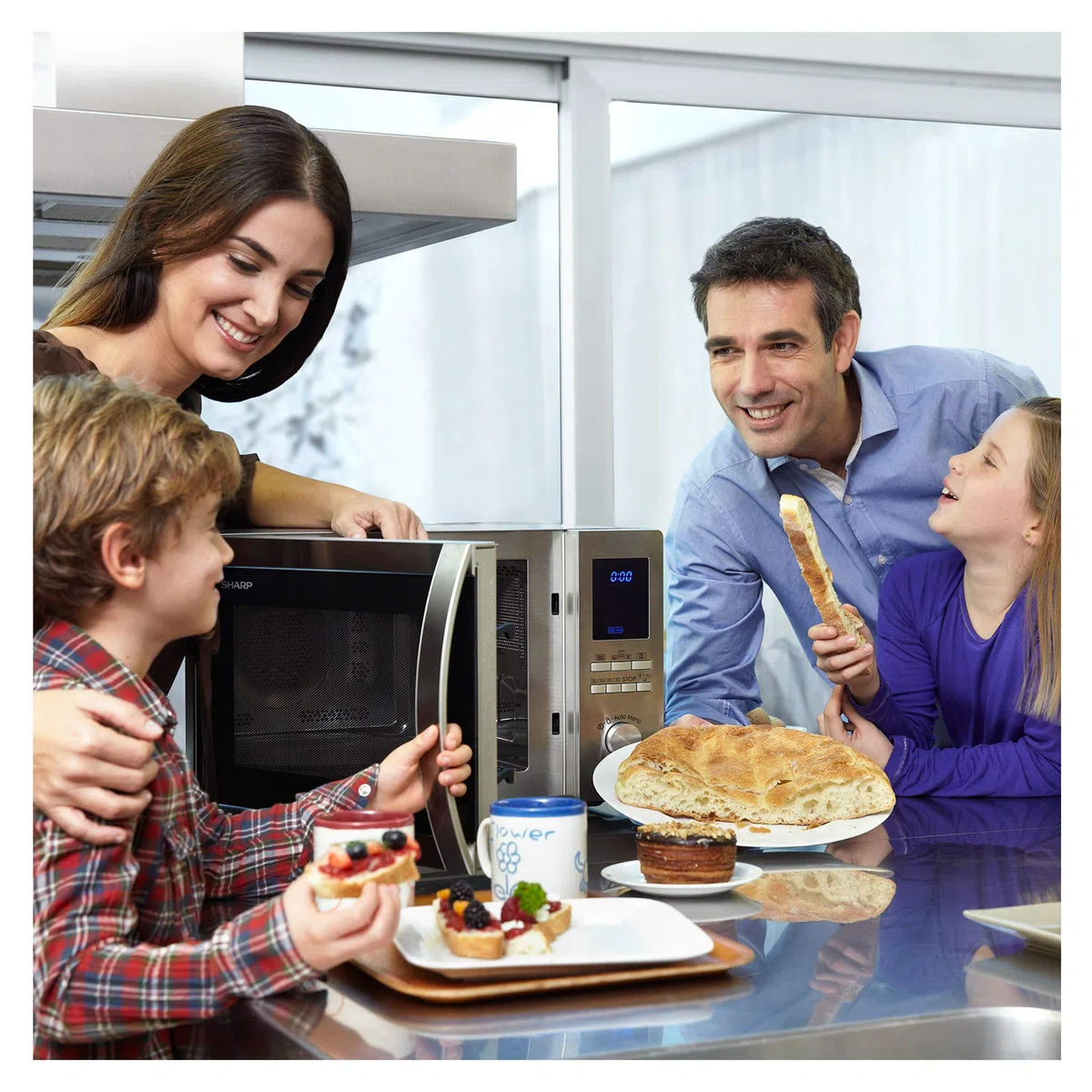 Sharp R922STWE 3-in1 Mikrowelle mit Grill und Heißluft / 32 L / 1000 W / 1100 W Infrarotgrill / 2500 W Heißluft / LED-Display / 10 Automatikprogramme / Gewichtgesteuerters Auftauen / Edelstahl
