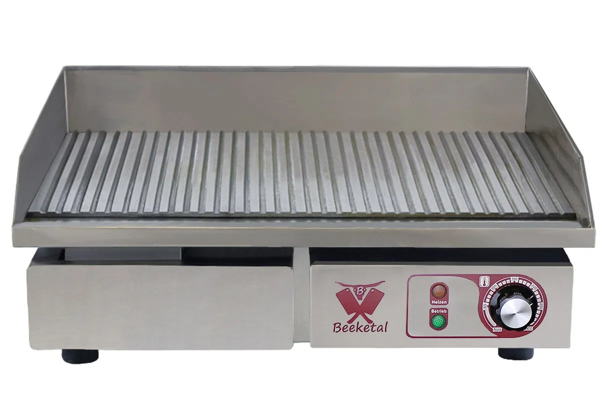 Beeketal 'BGP-c' Profi Gastro Gusseisen Grillplatte elektrisch mit 55 x 35 cm Grillfläche (geriffelt), stufenlos 50-300 °C (3000 Watt), Elektrogrill mit Spritzschutz und Fett Auffangbehälter