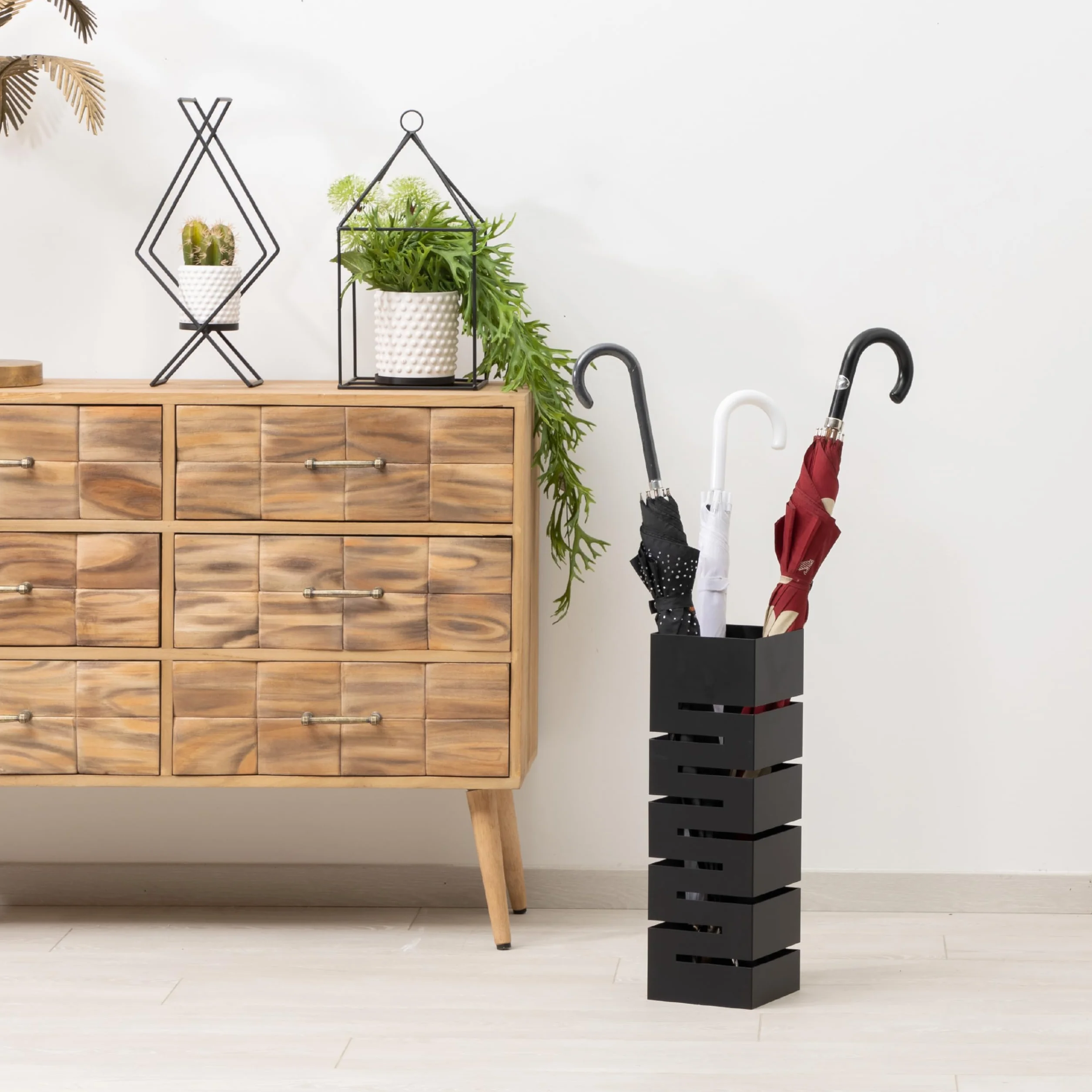 Baroni Home Schirmständer mit modernem Design aus Metall mit geometrischer Schnitzerei - Schirmständer mit Haken und abnehmbarem Auffangfach für Heim- und Bürodekoration, Taupe, 15,5x15,5x49 cm