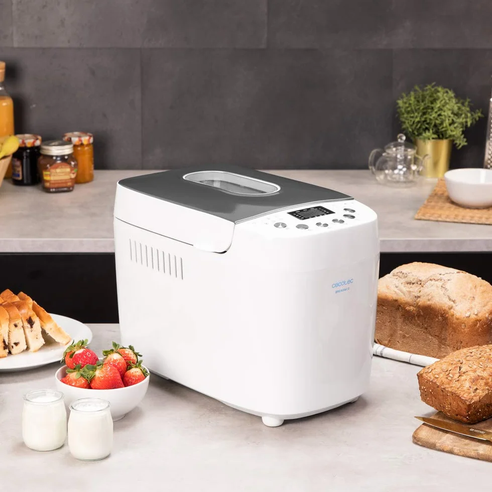 Cecotec Brotbackautomat Bread&Co 1500 PerfectCook. 850 W, 1,5 kg, 15 Programme, 15 programmierbare Stunden, 2 Widerstände, spülmaschinenfestes Tablett, Rezeptbuch