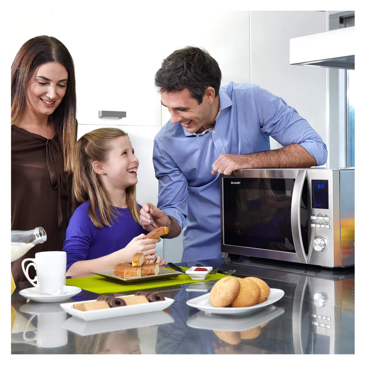 Sharp R922STWE 3-in1 Mikrowelle mit Grill und Heißluft / 32 L / 1000 W / 1100 W Infrarotgrill / 2500 W Heißluft / LED-Display / 10 Automatikprogramme / Gewichtgesteuerters Auftauen / Edelstahl
