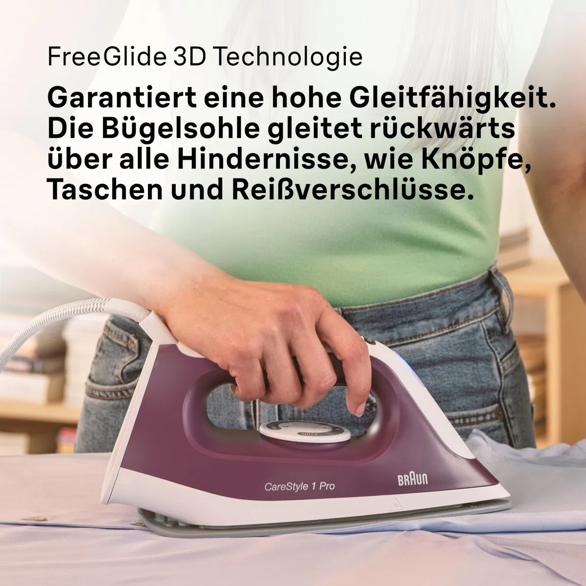 Braun CareStyle 1 Pro IS1514 VI Dampfbügelstation - Dampfbügeleisen mit FreeGlide 3D Technologie, Vertikaldampf, Anti-Tropf-Funktion, 1,7L Wassertank, 6 bar, 120 g/min, 2200W, Violett