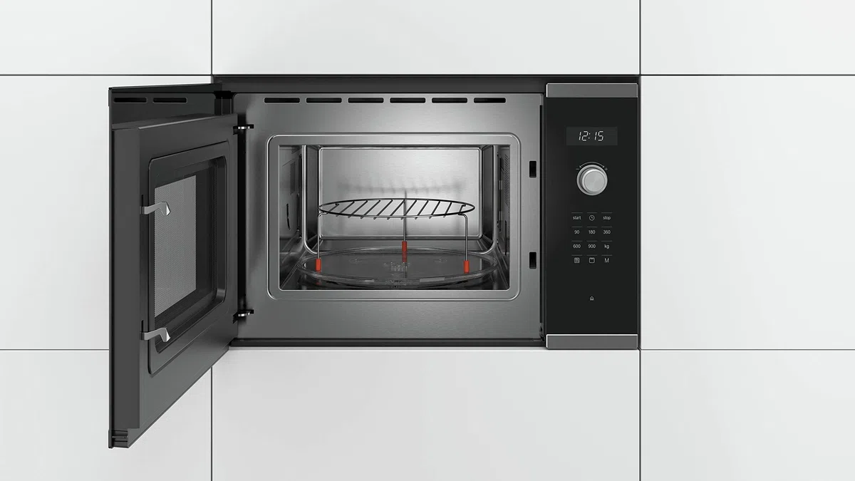 Bosch BEL554MS0 Serie 6 Einbau-Mikrowelle, 38 x 59 cm, 900 W, Drehteller 31,5cm, Türanschlag Links, AutoPilot 8 8 Automatikprogramme, Reinigungsunterstützung, LED-Touchdisplay, Edelstahl