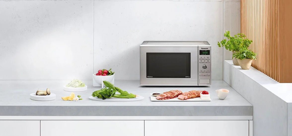 Panasonic NN-GD37HSGTG Inverter-Kombi-Mikrowelle und Grill mit Drehteller, 23 Liter, 1000 W, 1000-W-Grill, 13 Automatikprogramme, Edelstahl