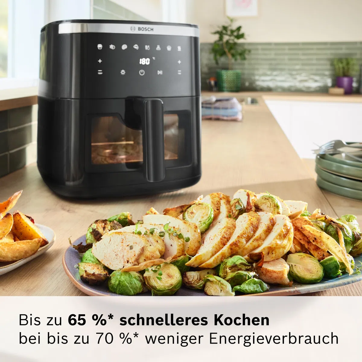 Bosch Heißluftfritteuse Serie 6, XXL 7,2 L Fassungsvermögen, 7 voreingestellte Programme, beleuchtetes Sichtfenster, bis zu 65% schnelleres Kochen, AirFryer in Schwarz, MAF671B0