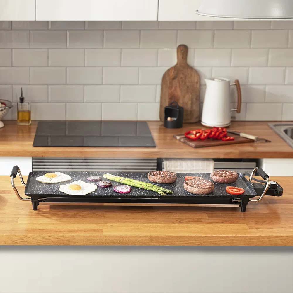 Cecotec Plancha de Asar Eléctrica Tasty&Grill 3000 RockWater XL. 2400 W, Gran superficie 70x22cm, Revestimiento Piedra RockStone, Antiadherente, Termostato Regulable