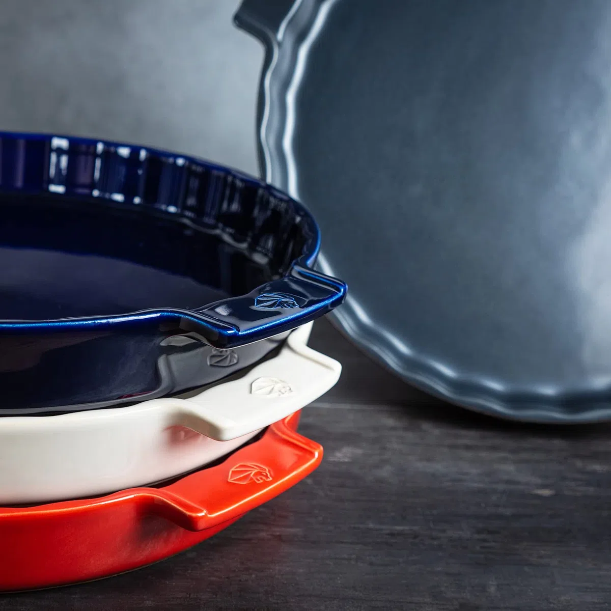 PEUGEOT - Runde Tarteform aus Keramik - 35 cm x 30 cm x 4,3 cm - Fassungsvermögen: 2,1 L - 10 Jahre Garantie - Ecru