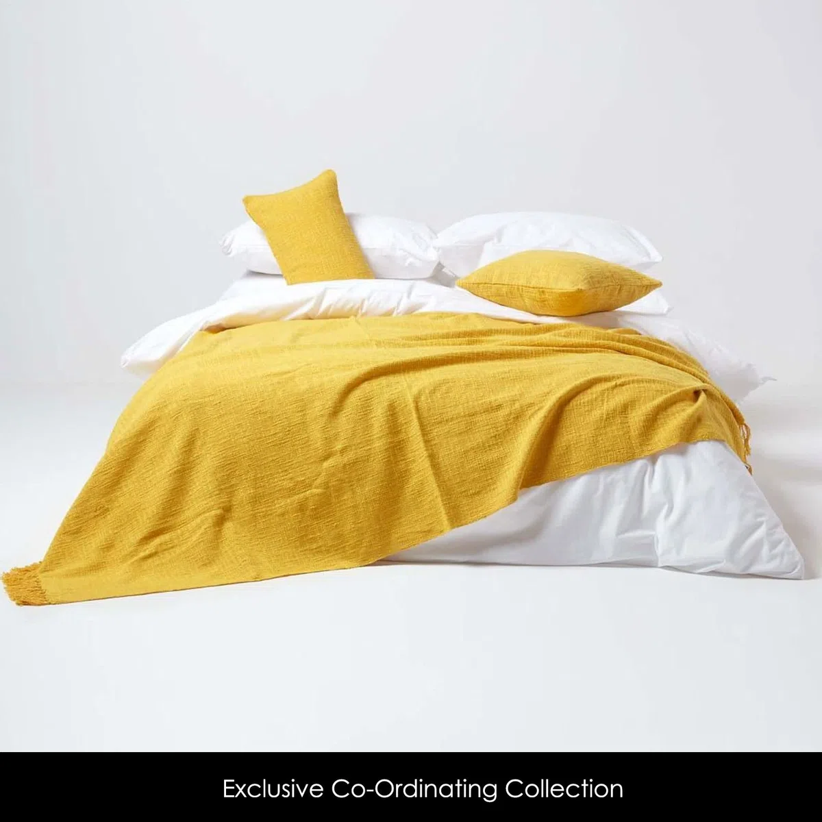 Homescapes Wohndecke Nirvana Slub Sonnengelb – handgewebte Baumwolldecke 150x200 cm, Tagesdecke aus 100% Baumwolle mit Struktur & Fransen, Sofaüberwurf im natürlichen Look, Oeko-TEX